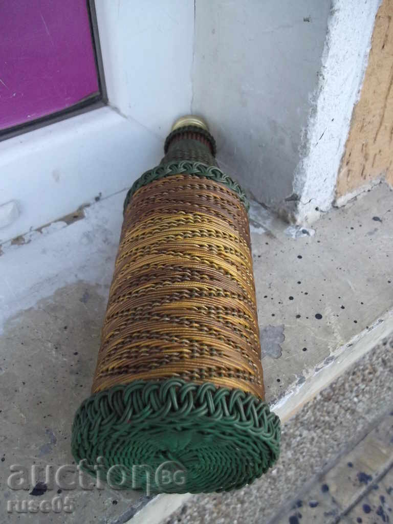 Παράδοση Μπουκάλι πλεγμένο με σοσιαλιστικό καθεστώς Παράδοση Μπουκάλι πλεγμένο με σοσιαλιστικό καθεστώς