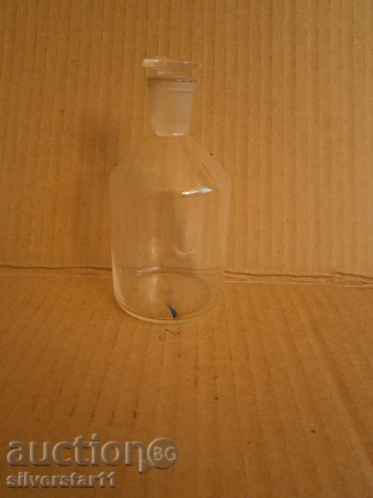 Delivery of Ancient medical bottle, jar, bottle - 100% original