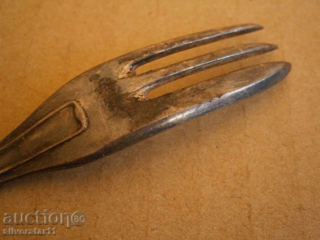 Delivery of Ancient fish fork Delivery of Ancient fish fork