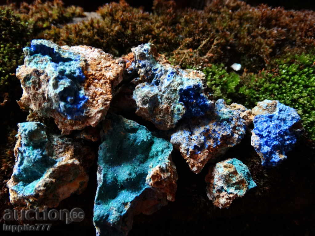 Linarit - a mineral lot with price 48.00 BGN | € 24.54