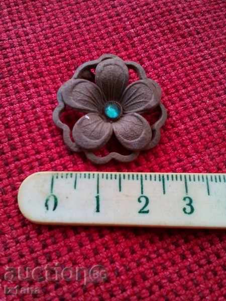 Anchor brooch with price 12.00 BGN | € 6.14 Anchor brooch with price 12.00 BGN | € 6.14