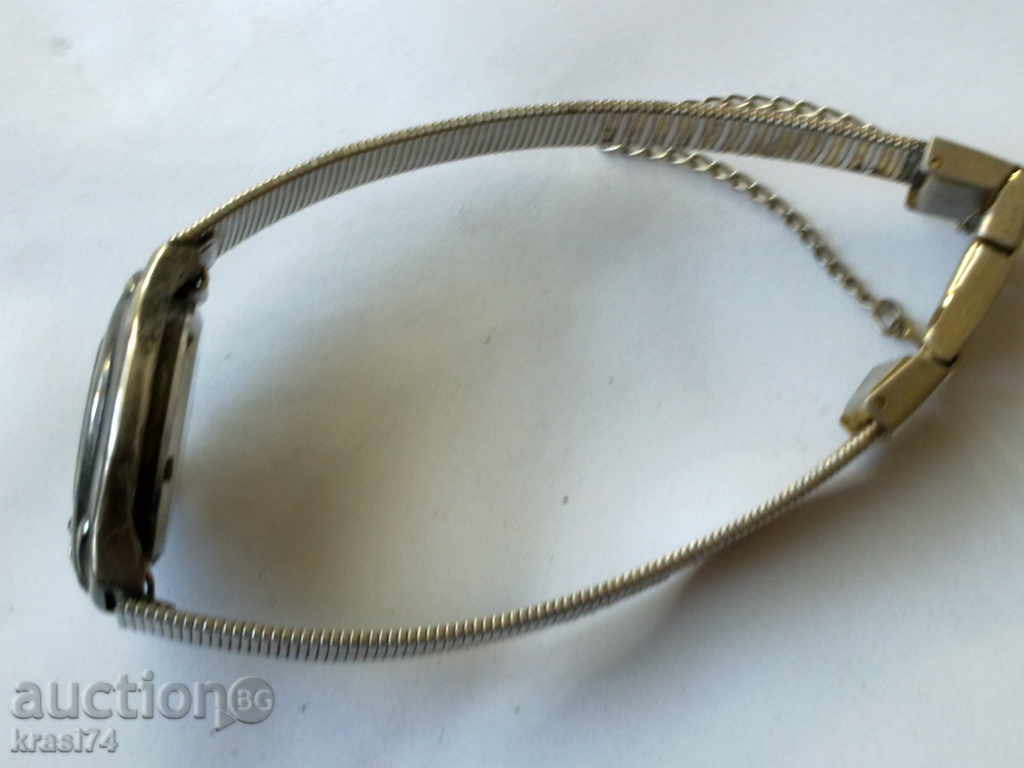 Clock with price 5.00 BGN | € 2.56 Clock with price 5.00 BGN | € 2.56