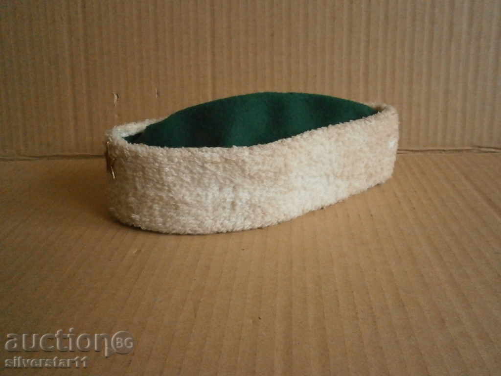 COVER CHAVDARCE from the wool with price 10.00 BGN | € 5.11 COVER CHAVDARCE from the wool with price 10.00 BGN | € 5.11