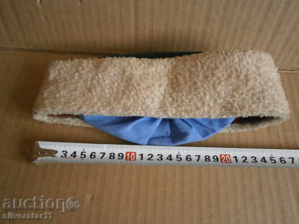 Delivery of COVER CHAVDARCE from the wool Delivery of COVER CHAVDARCE from the wool