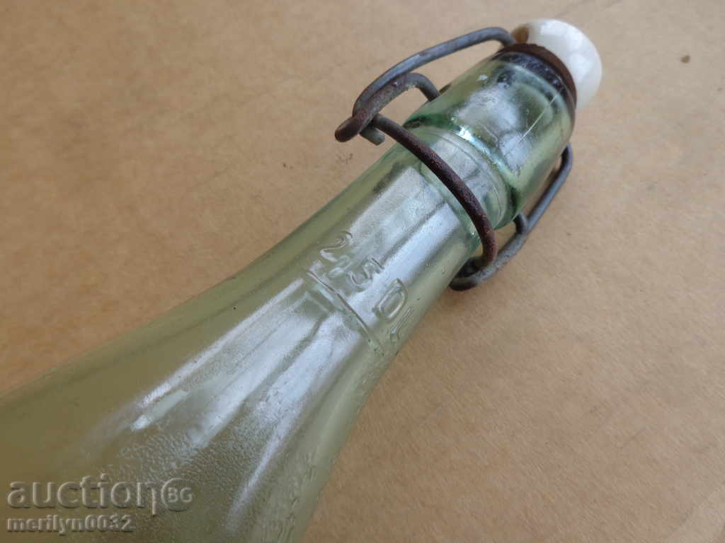 Delivery of Bottle bottle with a bottle of lemonade bottle of Gorna Oryahovitsa Delivery of Bottle bottle with a bottle of lemonade bottle of Gorna Oryahovitsa