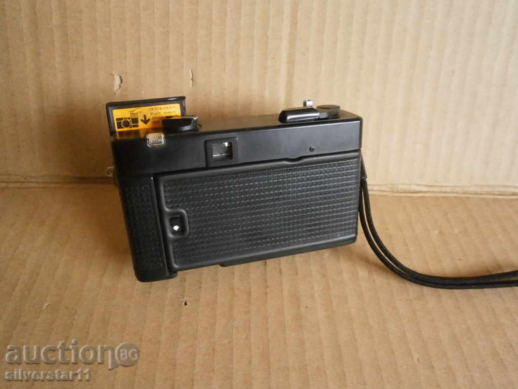 Auction KONICA rugged camera Auction KONICA rugged camera