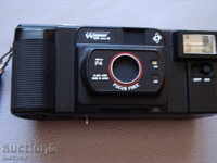Wizen old camera with case