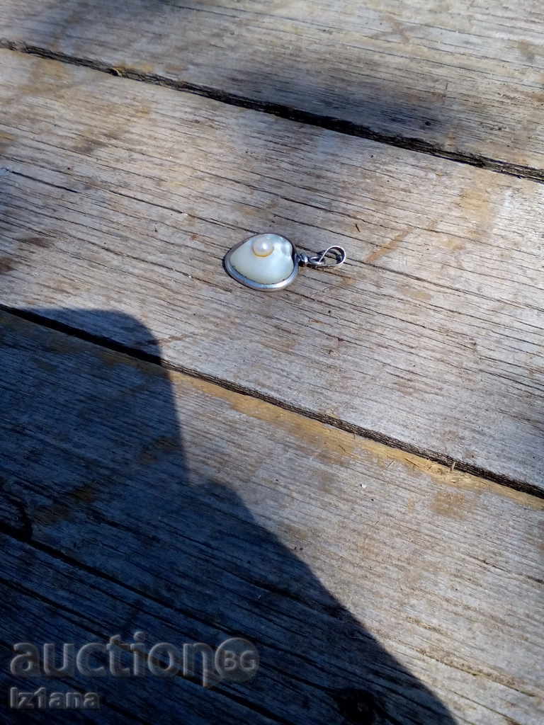 Delivery of Pendant necklace Delivery of Pendant necklace