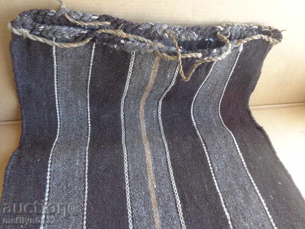 Delivery of Old hand-woven, very sturdy sack, goat Delivery of Old hand-woven, very sturdy sack, goat