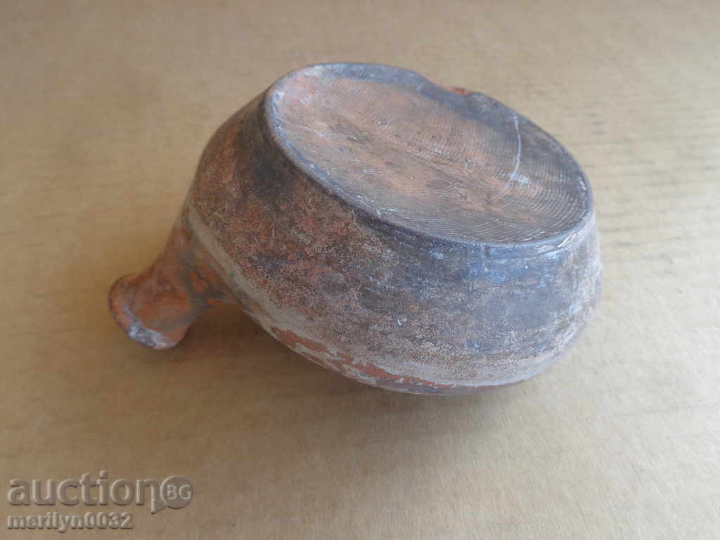 Auction Old clay pavour, barrel, pottery, barrel, crown Auction Old clay pavour, barrel, pottery, barrel, crown