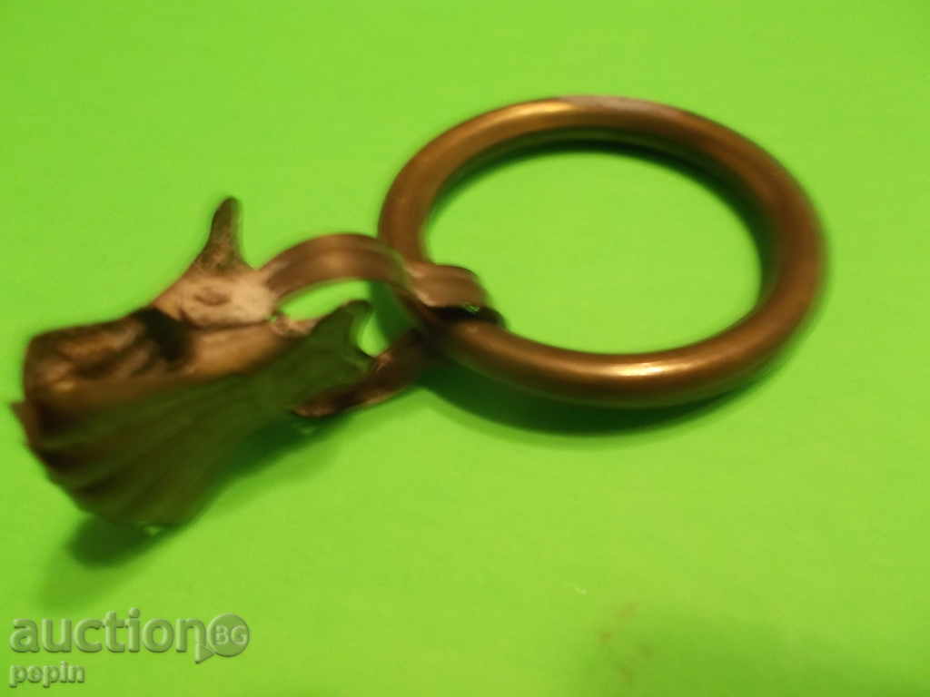 Bronze ring with cornice clip