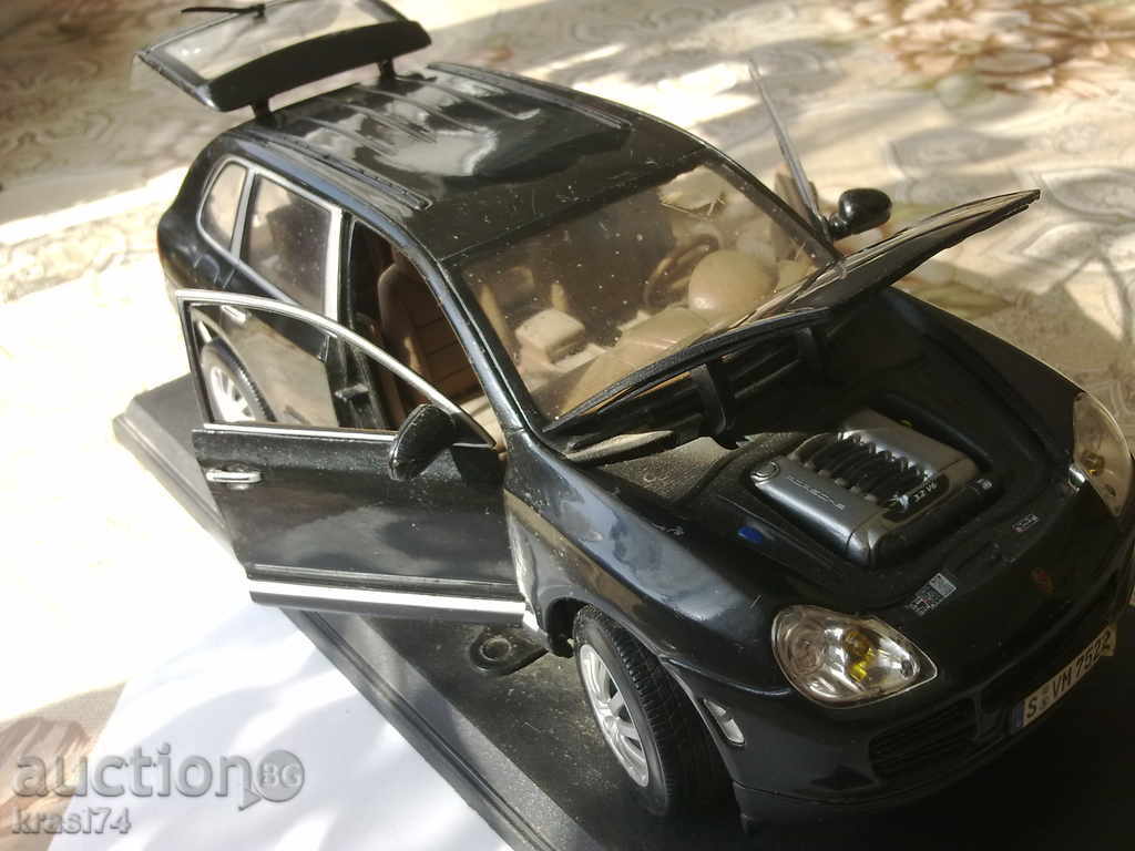 Delivery of Metal trolley 1:18