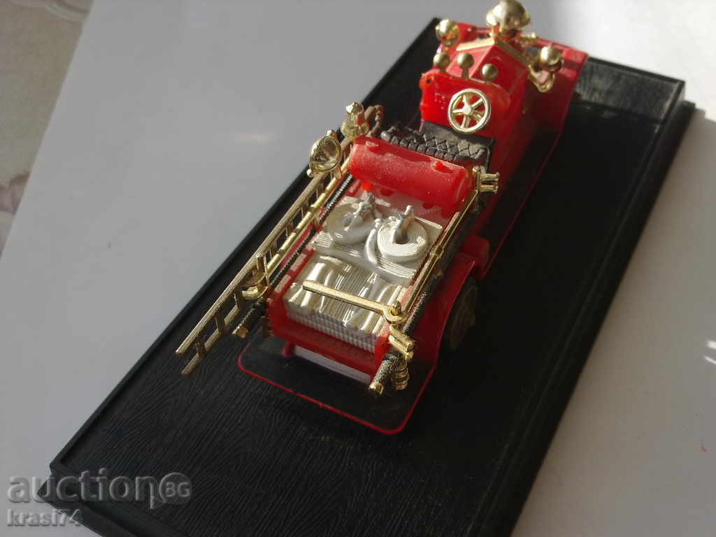 Δημοπρασία Metal καρέκλα 1:64 Δημοπρασία Metal καρέκλα 1:64