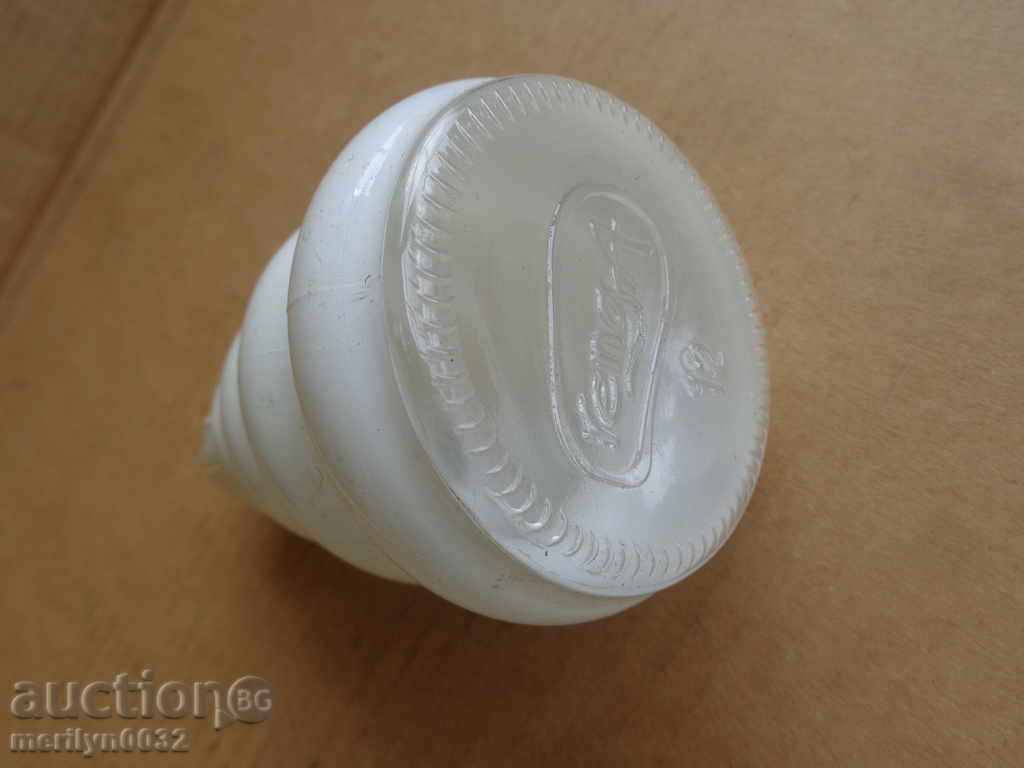 Аукцион Ваза от бяло стъкло Аукцион Ваза от бяло стъкло