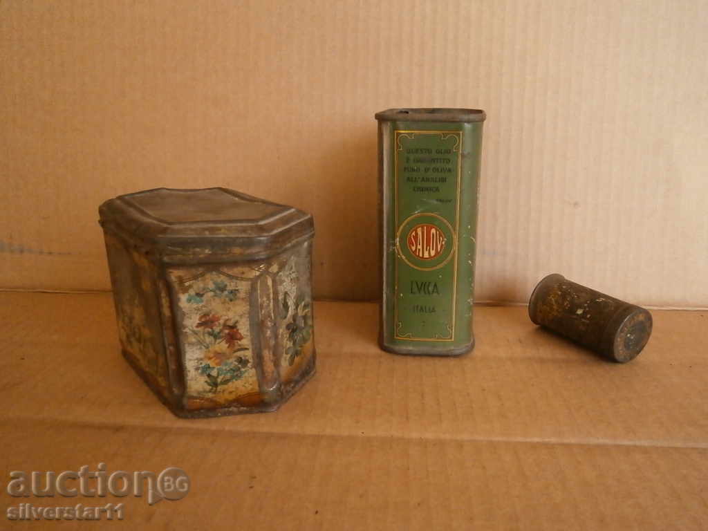 lots of antique metal boxes boxes with price 31.00 BGN | € 15.85 lots of antique metal boxes boxes with price 31.00 BGN | € 15.85