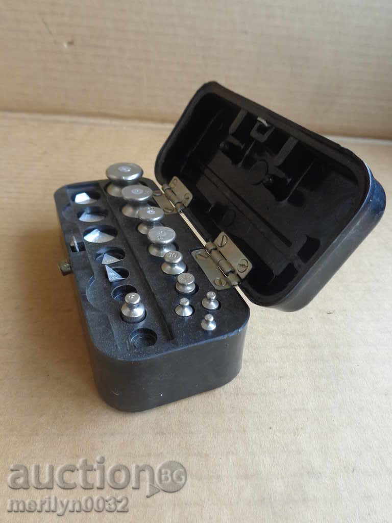 Box with grams, weights for scales, scales - 6 Box with grams, weights for scales, scales - 6
