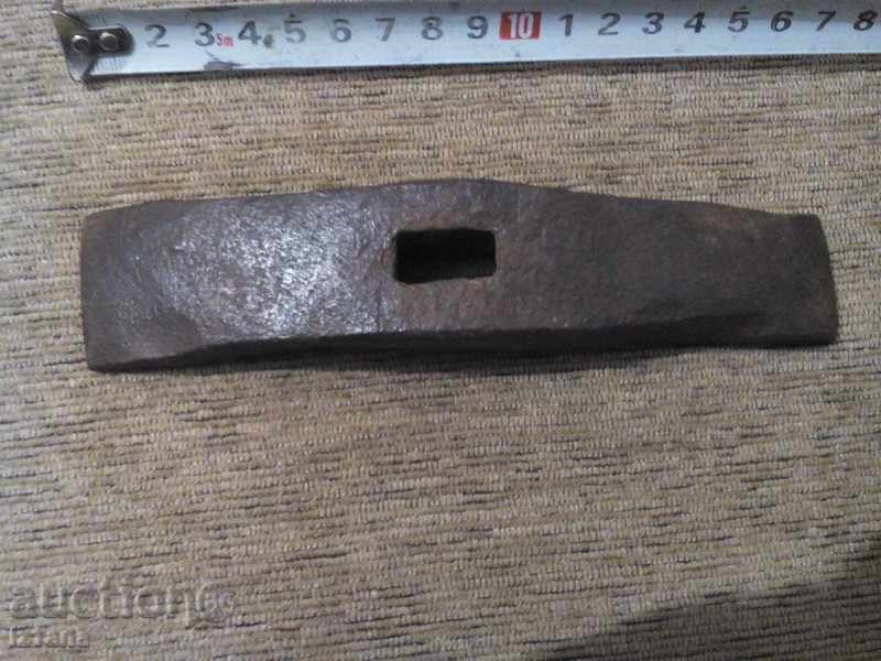 Old hammer, hammer with price 7.00 BGN | € 3.58 Old hammer, hammer with price 7.00 BGN | € 3.58