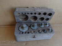 Cutie cu grame, greutăți pentru balanță, cantar