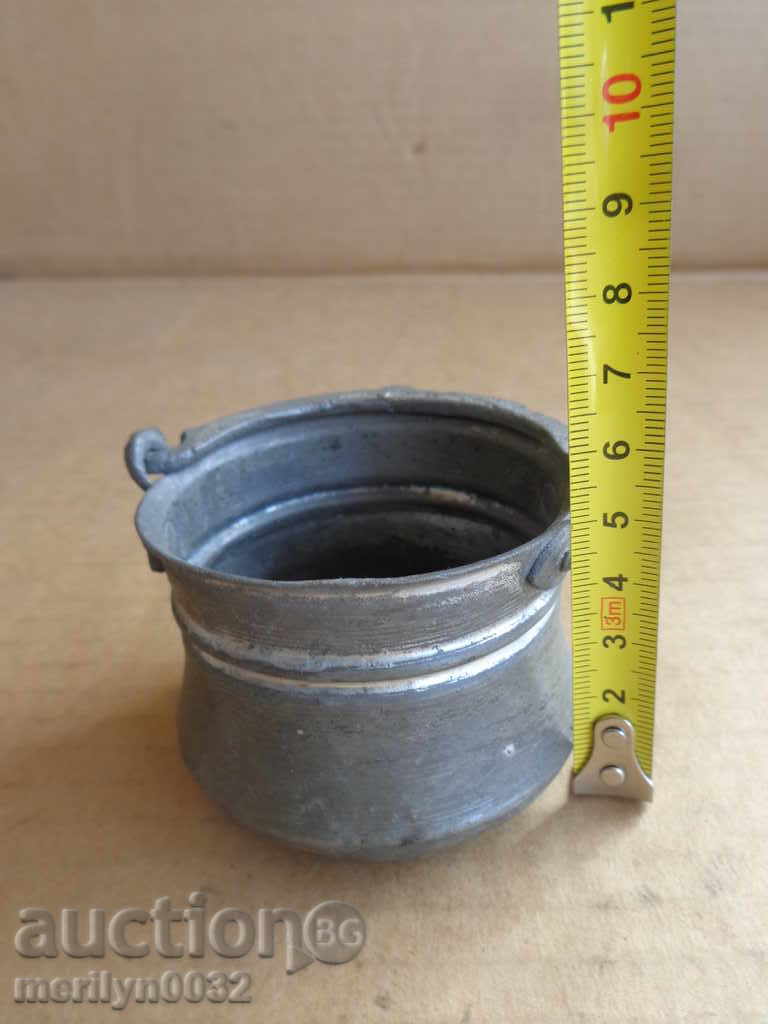 Auction Old copper minion, copper, cauldron Auction Old copper minion, copper, cauldron