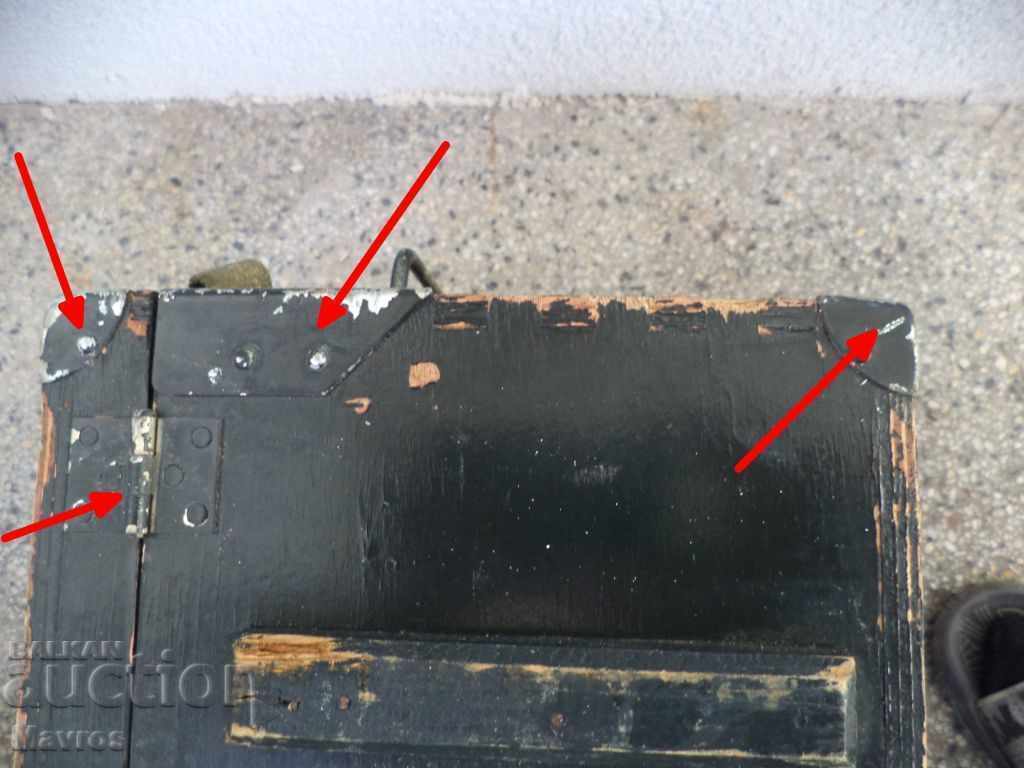 Дървен сандък 44x34x23см с метални обков и дръжки - военен - 5