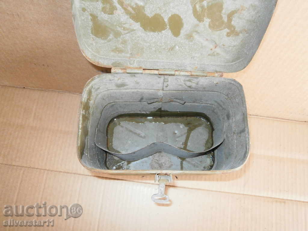 War Army Metal Box WW2 WWII with price 25.00 BGN | € 12.78 War Army Metal Box WW2 WWII with price 25.00 BGN | € 12.78