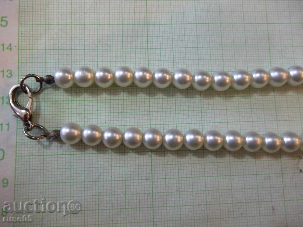 Auction Artificial pearl necklace - 1 Auction Artificial pearl necklace - 1