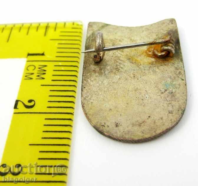 OLD ENGLISH SPORTS BADGE-FOOTBALL BADGE?-ENAMEL with price 8.50 BGN | € 4.35 OLD ENGLISH SPORTS BADGE-FOOTBALL BADGE?-ENAMEL with price 8.50 BGN | € 4.35