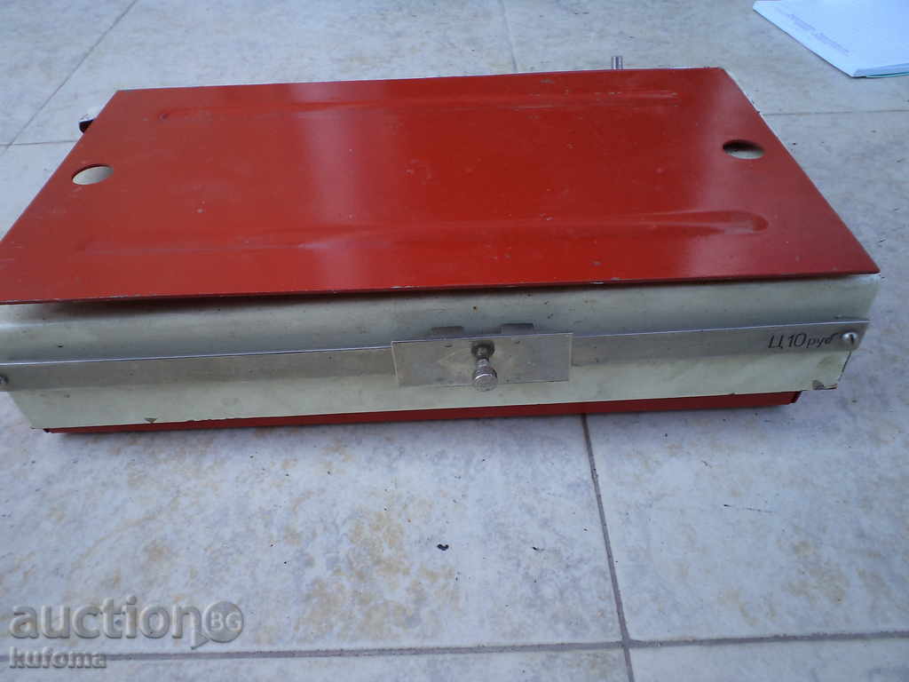 Delivery of Old weight scales Delivery of Old weight scales