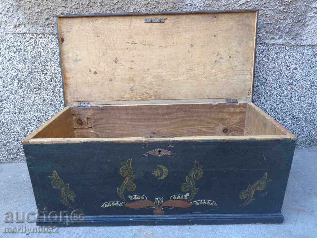 Comodă otomană scrisă, șezlong, comodă, lemn, noptieră cu preț 289.00 BGN | € 147.76