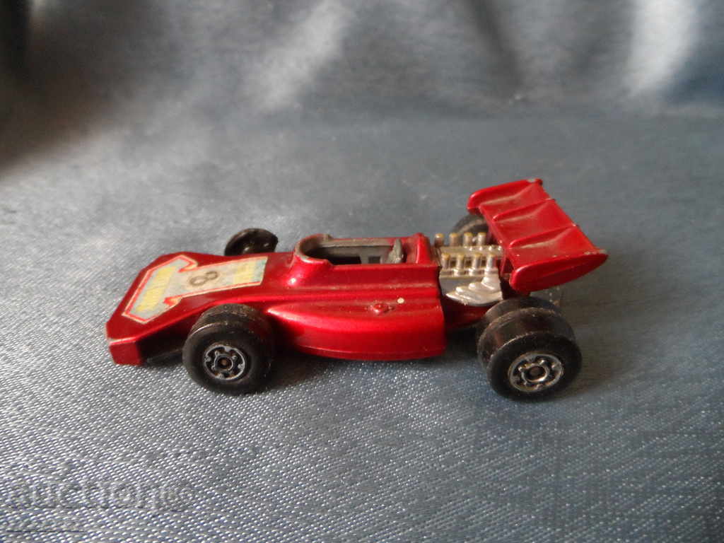 Licitație cărucior vechi de metal Licitație cărucior vechi de metal