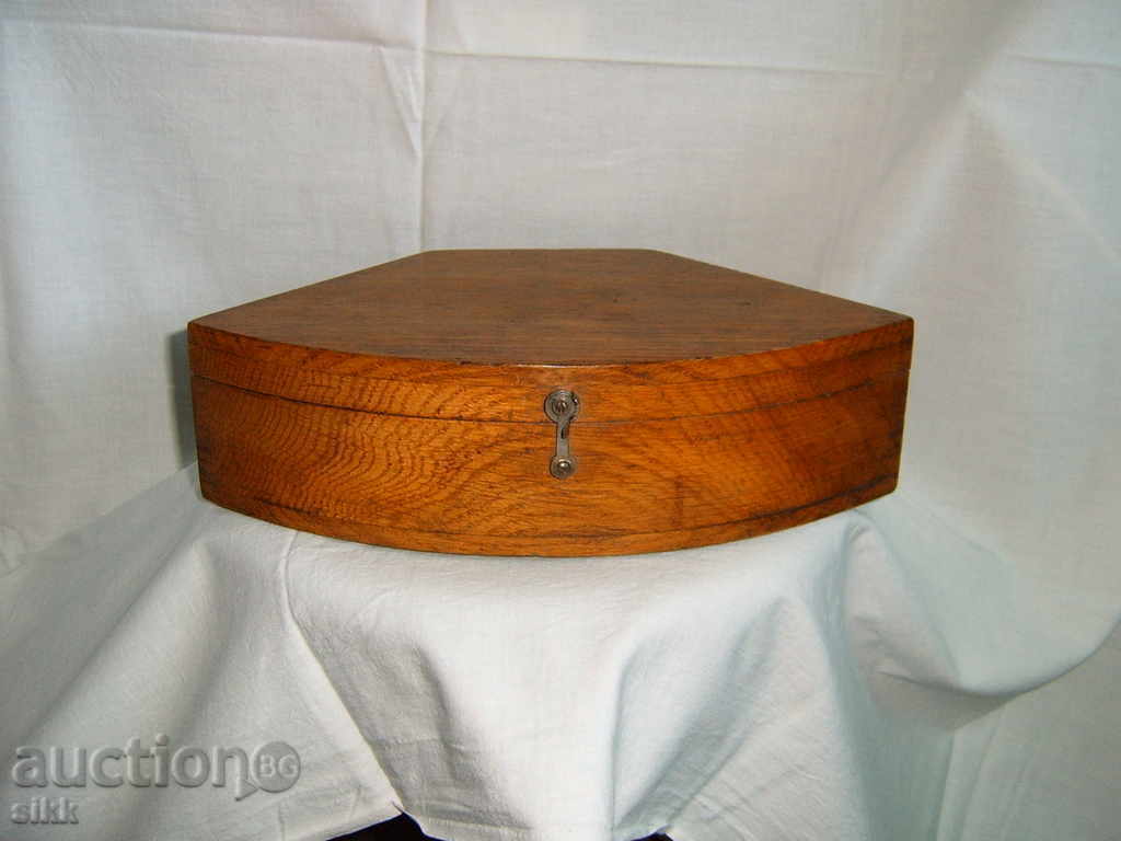 Auction typewriter "ADLER" with two fonts Auction typewriter "ADLER" with two fonts