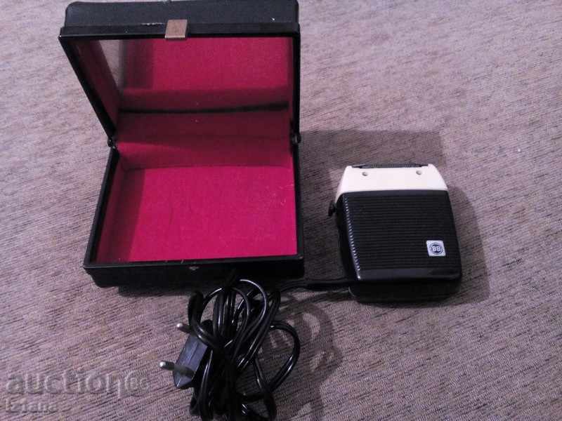 Old German razor BERMAN-BORSIG with price 20.00 BGN | € 10.23 Old German razor BERMAN-BORSIG with price 20.00 BGN | € 10.23