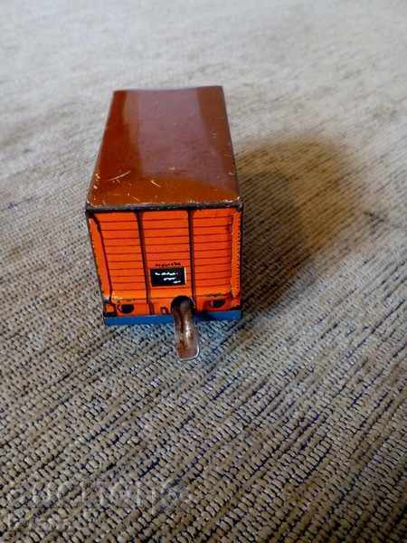 Old metal wagon - 7 Old metal wagon - 7