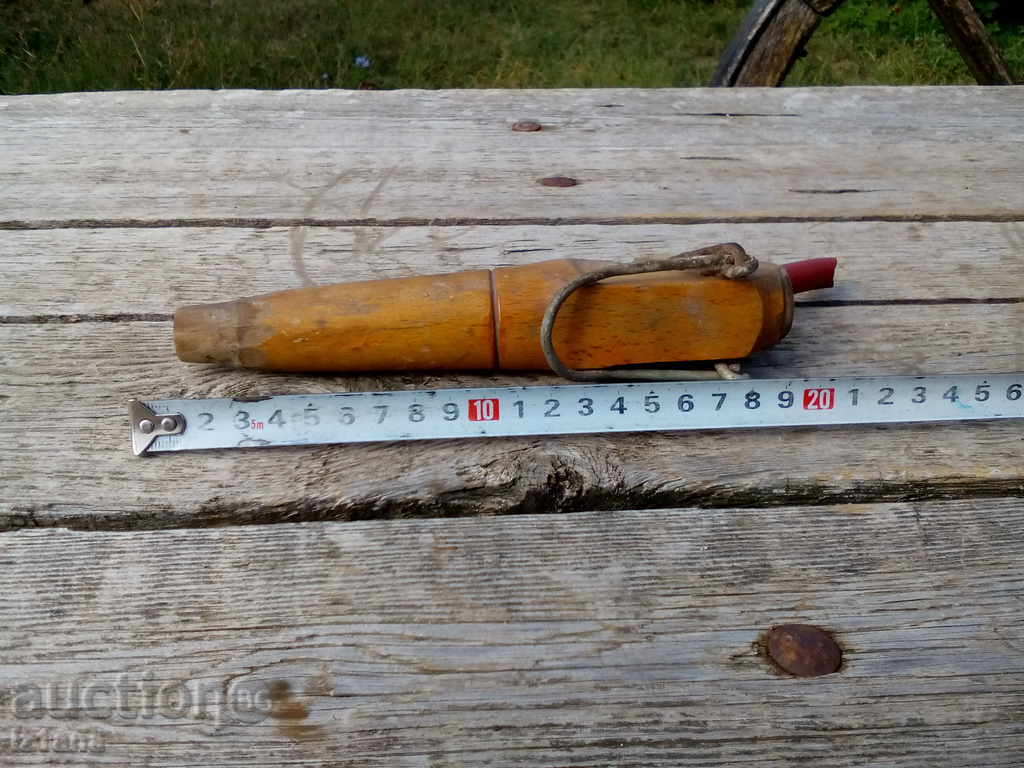 Auction  An old cannon