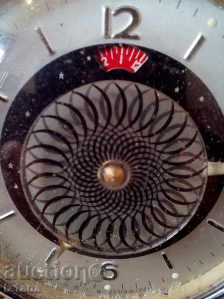 Delivery of Old clock / alarm clock SHANGHAI CHINA Delivery of Old clock / alarm clock SHANGHAI CHINA