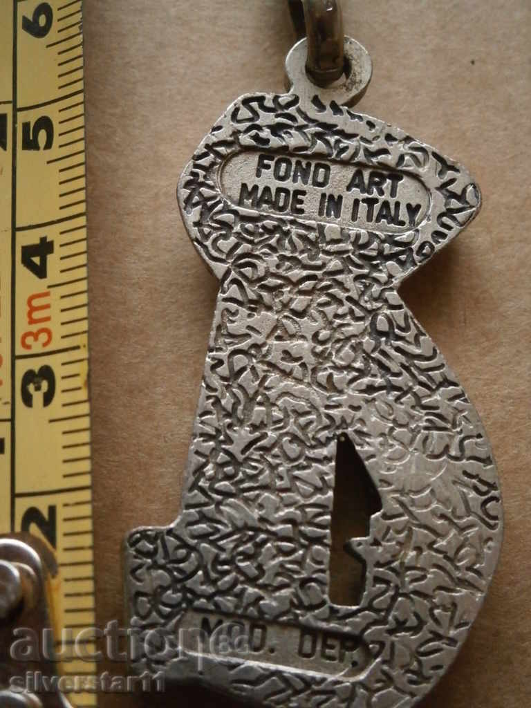 Auction lot of key chains Auction lot of key chains