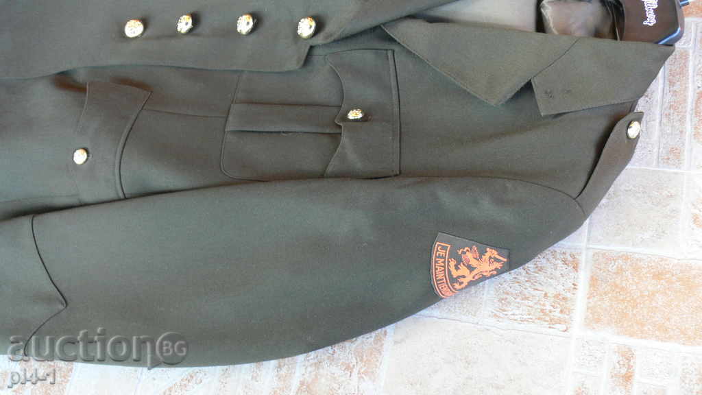 Auction Military uniform Auction Military uniform
