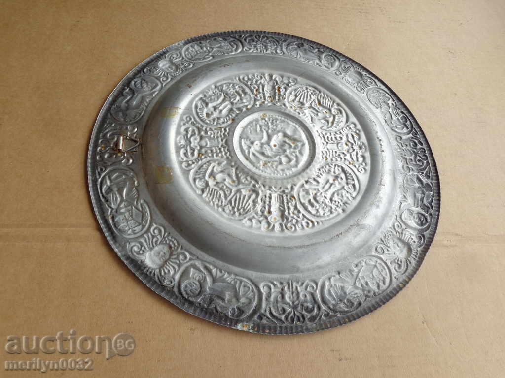 Metal dish bowl bas-relief wall-to-wall - 5