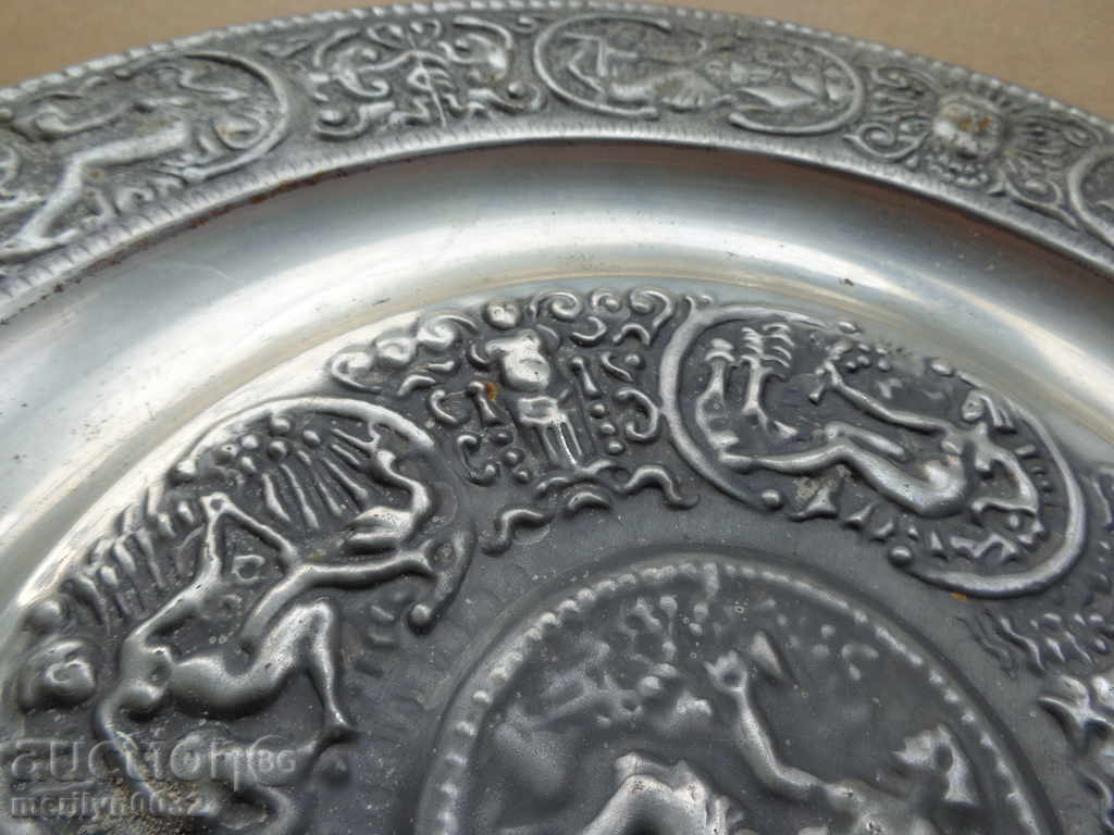 Metal dish bowl bas-relief wall-to-wall - 6