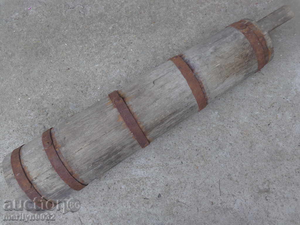 Auction Butter churn, wood, wooden Auction Butter churn, wood, wooden