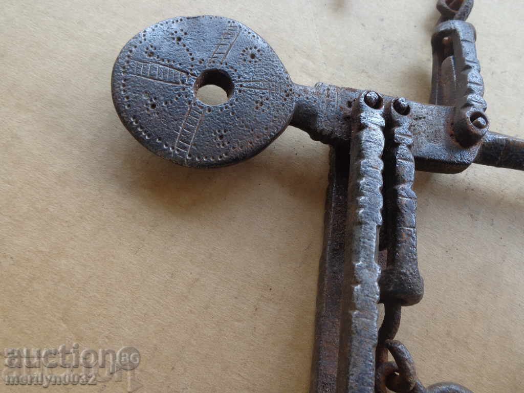 Ottoman steelyard scale with a mace-shaped weight with price 99.00 BGN | € 50.62 Ottoman steelyard scale with a mace-shaped weight with price 99.00 BGN | € 50.62
