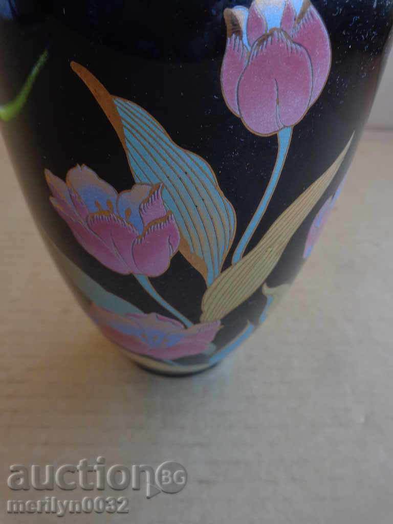 An old porcelain vase, porcelain - 5 An old porcelain vase, porcelain - 5