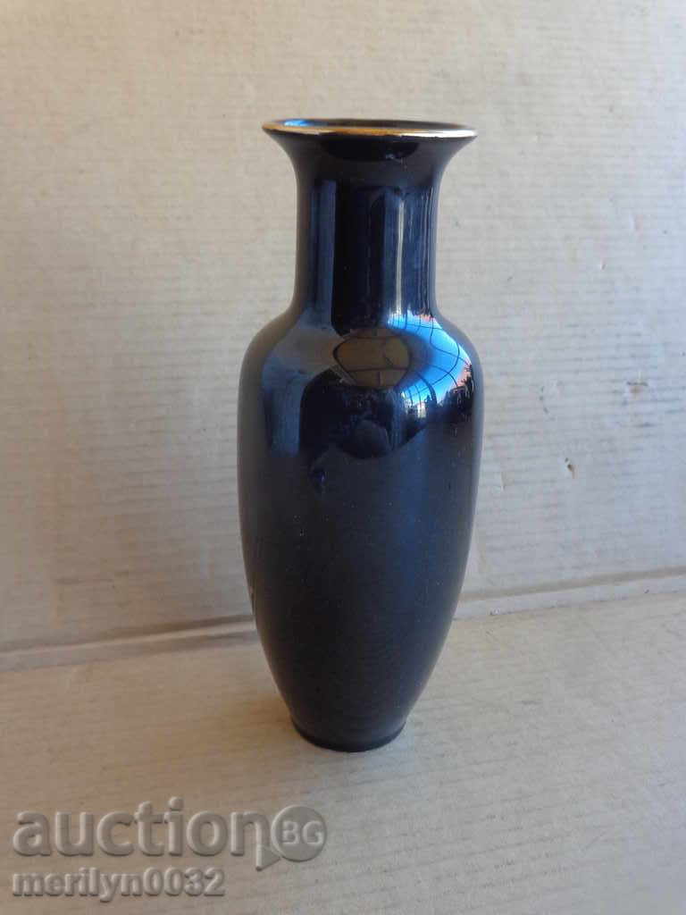 An old porcelain vase, porcelain - 7 An old porcelain vase, porcelain - 7