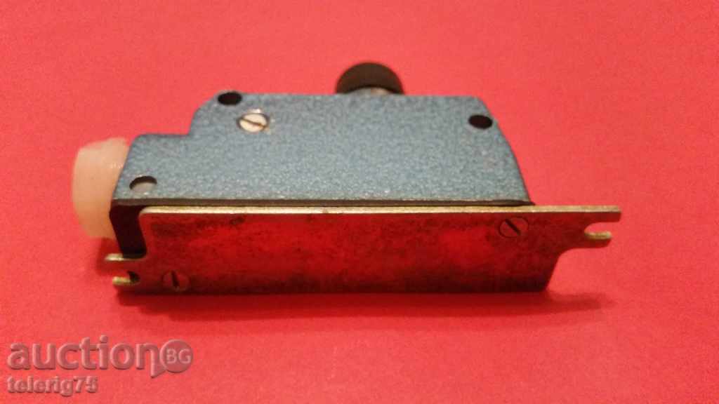 Delivery of End Switch TYPE LM-10,380Vac, 10A, AC11, IP54