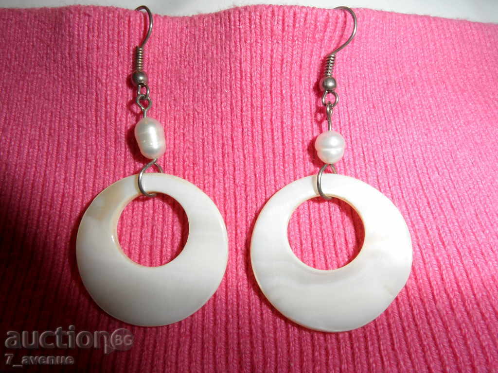 COFFEE SADDLE -88 / 2,5cm, SHIRTS with fl, pearls and mother-of-pearl 28mm with price 29.99 BGN | € 15.33 COFFEE SADDLE -88 / 2,5cm, SHIRTS with fl, pearls and mother-of-pearl 28mm with price 29.99 BGN | € 15.33