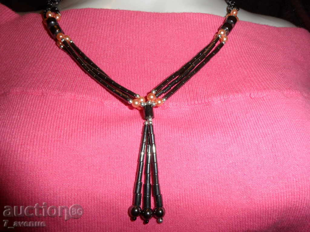 COLOR of hematite and pearls 49 cm, pendant 5 / 2,5 cm