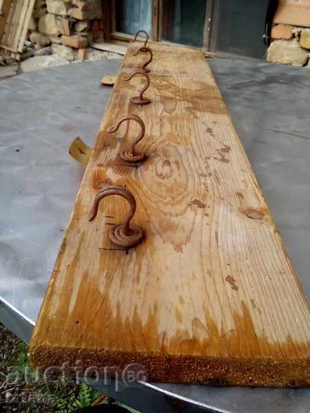 Auction An old hanger Auction An old hanger