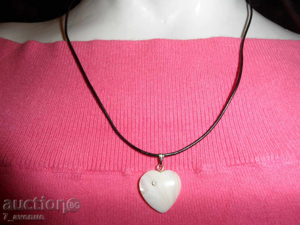 ΚΟΛΙΕ μαργαριτάρι-44/2/2 cm, σκουλαρίκι-14 mm και ΒΡΑΧΙΟΛΙ