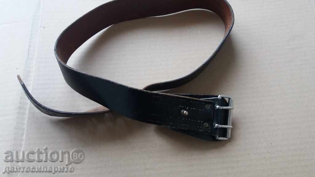 centura militară cu preț 19.99 BGN | € 10.22 centura militară cu preț 19.99 BGN | € 10.22