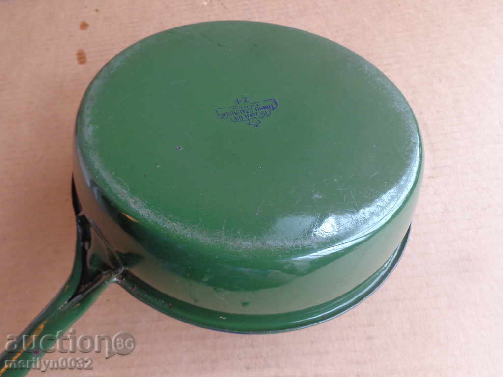 Auction Enameled pan, pan, Kolarovgrad, early social Auction Enameled pan, pan, Kolarovgrad, early social